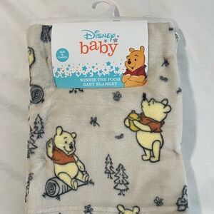 Disney baby Pooh-Bear in the woods blanket
